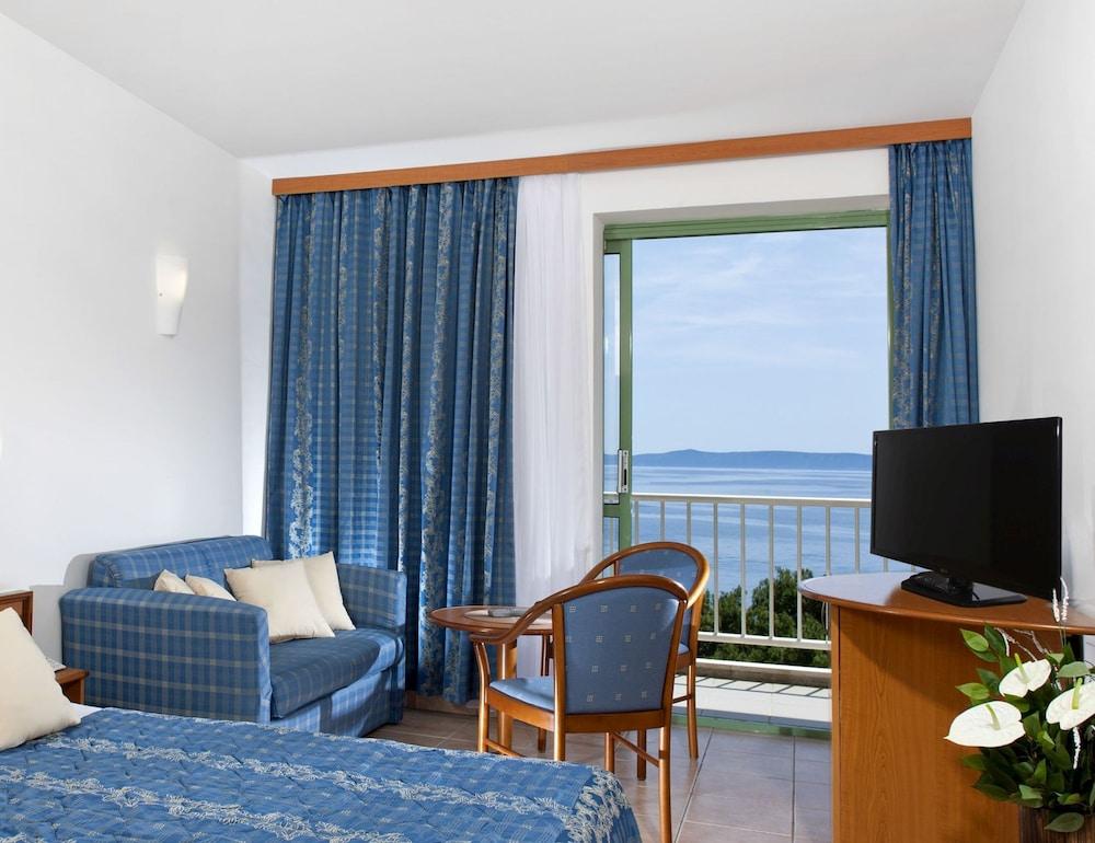 Hotel Bluesun Marina