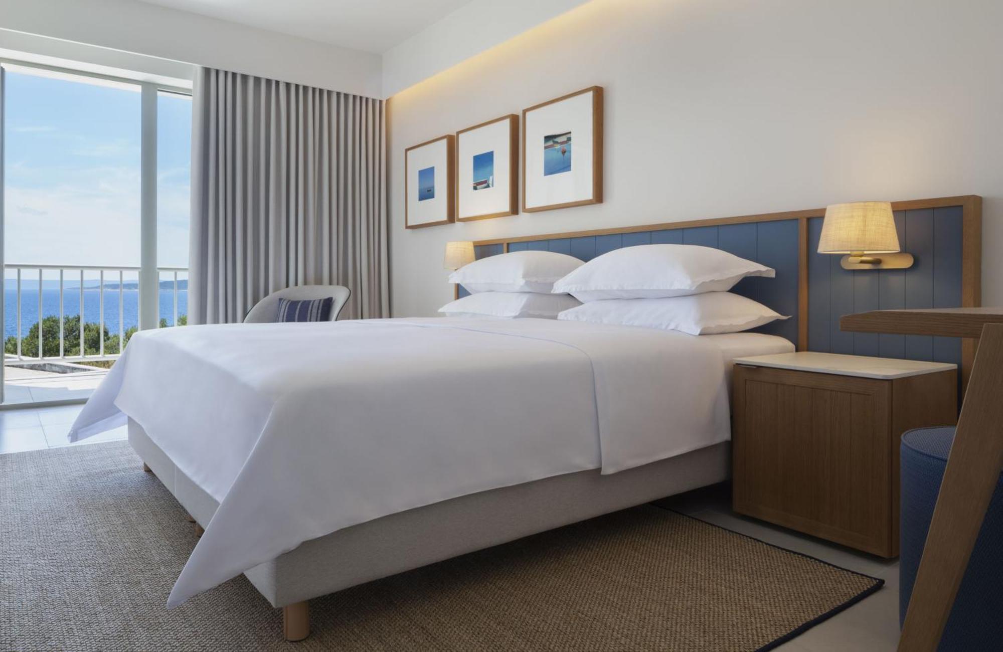 Hotel Bluesun Marina 4*